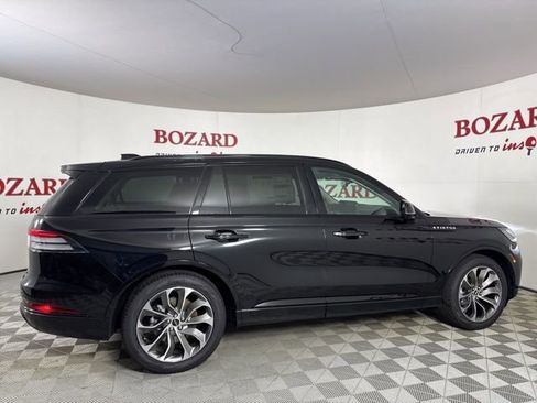 New 2025 Lincoln Aviator 2WD w/ Jet Appearance Package image 8