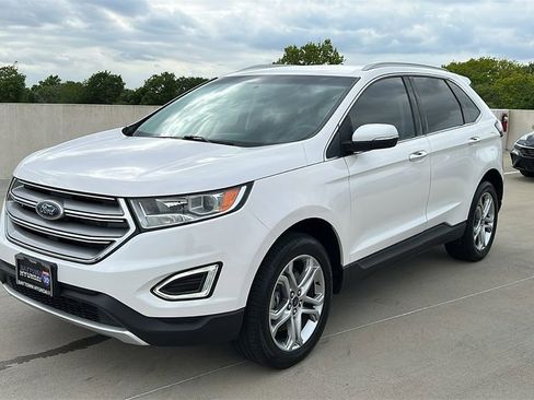 Used 2016 Ford Edge Titanium w/ Technology Package FWD image 8