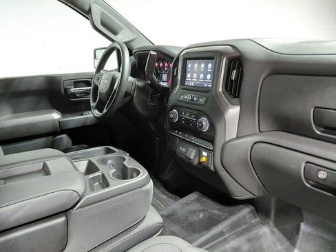 Used 2024 Chevrolet Silverado 1500 W/T w/ WT Value Package AWD/4WD image 23