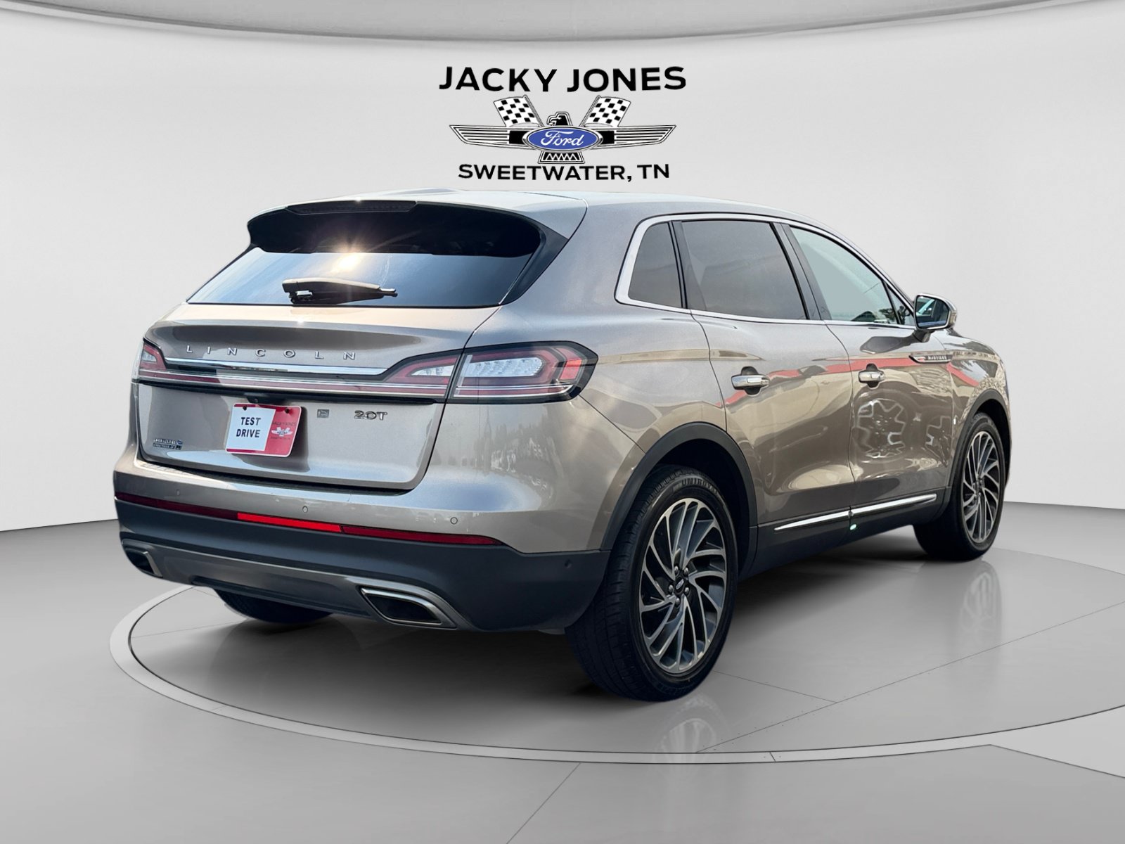 Used 2019 Lincoln Nautilus Reserve FWD image 5