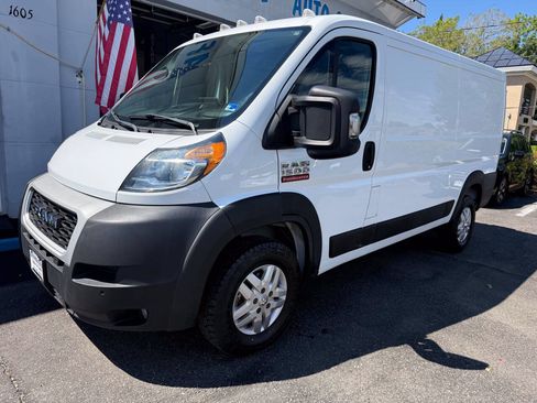 Used 2022 RAM ProMaster 1500 w/ Driver Convenience Group FWD image 4