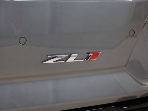 Used 2022 Chevrolet Camaro ZL1 RWD image 16