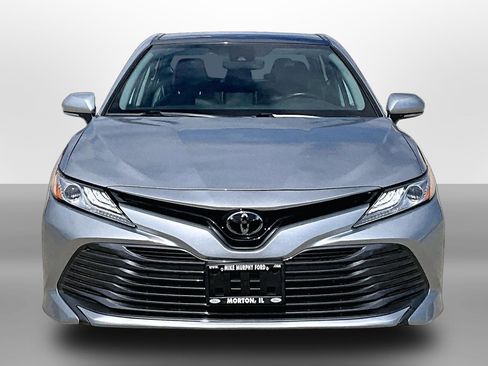 Used 2019 Toyota Camry L image 3