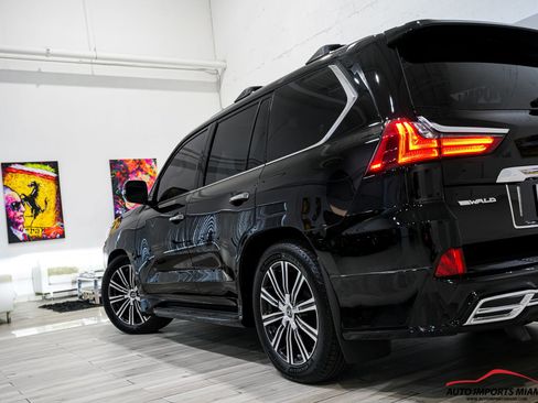 Used 2021 Lexus LX 570 4WD w/ Luxury Package image 95