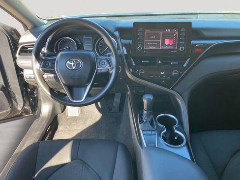 Used 2024 Toyota Camry LE w/ Convenience Package FWD image 10