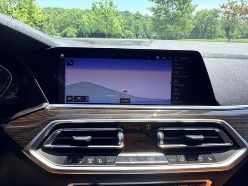 Used 2019 BMW X5 xDrive50i w/ M Sport Package AWD/4WD image 28