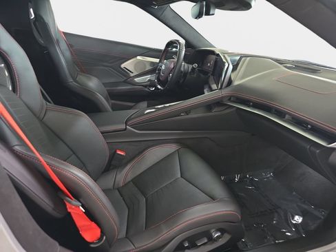 Used 2026 Chevrolet Corvette Z06 RWD image 16