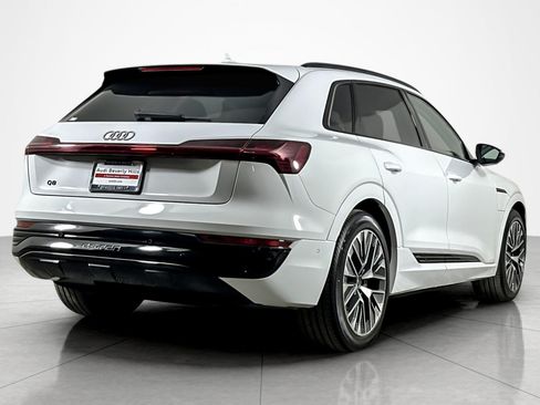 Used 2024 Audi Q8 e-tron Prestige AWD/4WD image 5