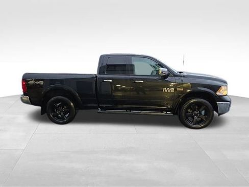 Used 2018 RAM 1500 SLT image 10