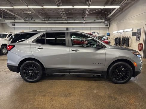 Used 2023 Chevrolet Equinox LS w/ LS Convenience Package image 7