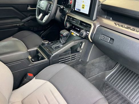 Certified 2024 Toyota Tacoma TRD Off-Road w/ TRD Off Road Upgrade Package AWD/4WD image 18
