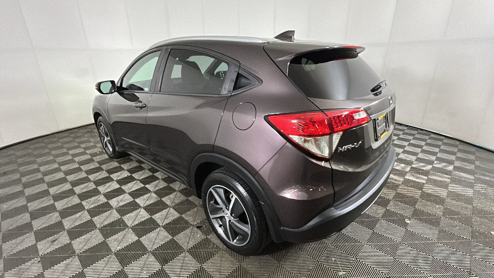 Used 2022 Honda HR-V EX image 4