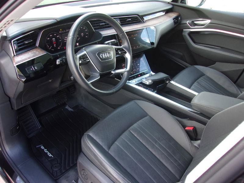 Used 2019 Audi e-tron Premium Plus AWD/4WD image 24