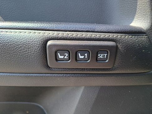 Used 2020 Toyota 4Runner Limited image 12