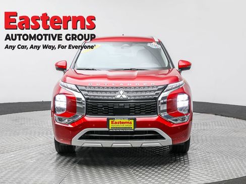 Used 2024 Mitsubishi Outlander SEL image 2