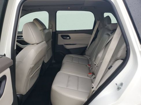 Used 2022 Nissan Rogue SV w/ SV Premium Package FWD image 15