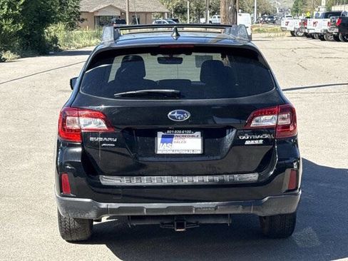Used 2017 Subaru Outback 2.5i Premium AWD/4WD image 5