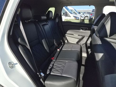 New 2026 Nissan Rogue Platinum w/ Platinum Premium Package image 16