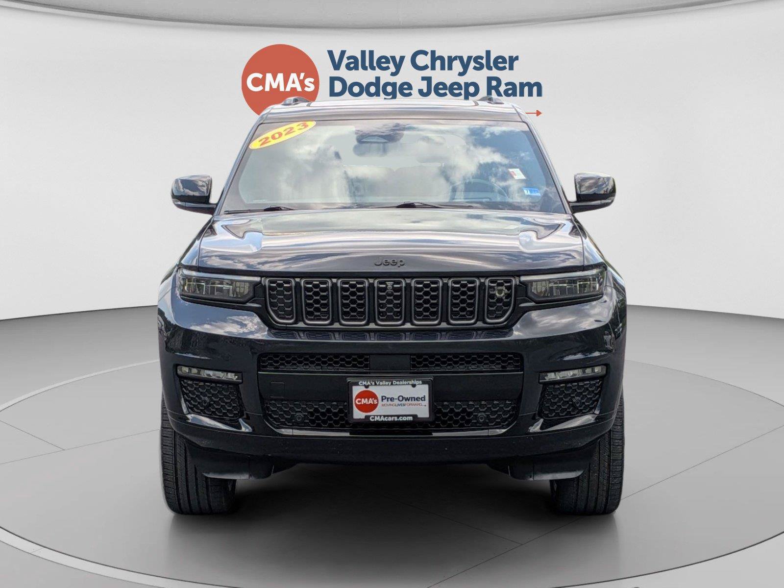 Used 2023 Jeep Grand Cherokee L Summit AWD/4WD image 8