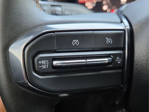 Used 2025 GMC Canyon AT4 AWD/4WD image 19