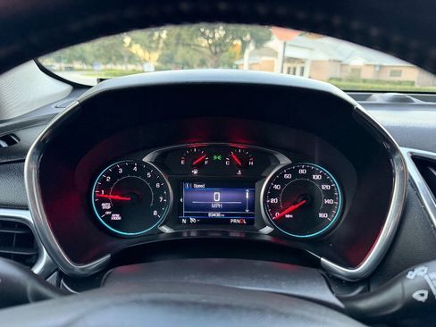 Used 2019 Chevrolet Equinox LT image 17