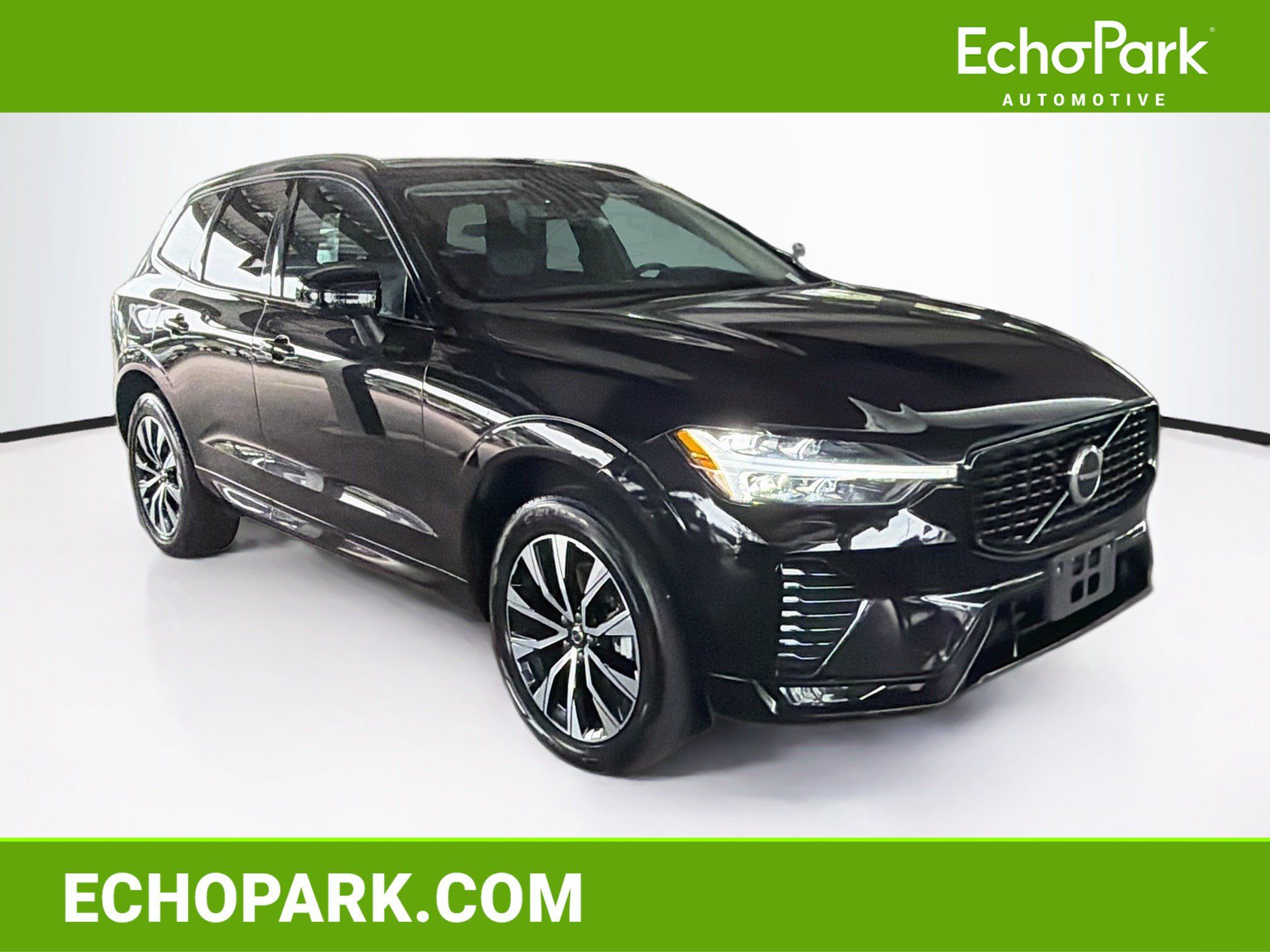 Used 2025 Volvo XC60 B5 Core AWD/4WD image 1