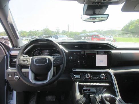 New 2026 GMC Sierra 1500 Denali AWD/4WD image 18