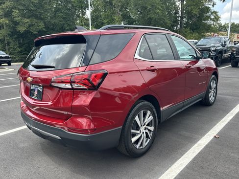 Used 2024 Chevrolet Equinox LT FWD image 8