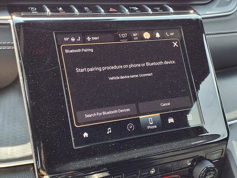 Used 2024 Jeep Grand Cherokee Altitude image 6