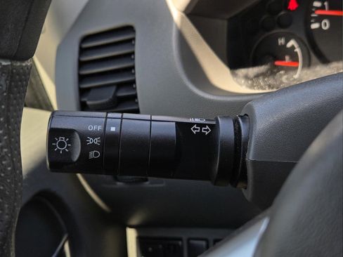 Used 2018 Nissan Frontier SV RWD image 14