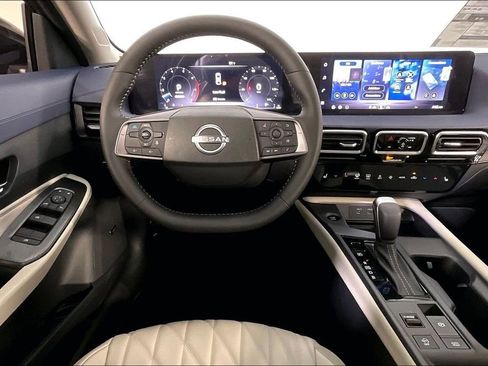 New 2026 Nissan Sentra SL w/ Floor Mat Package FWD image 28