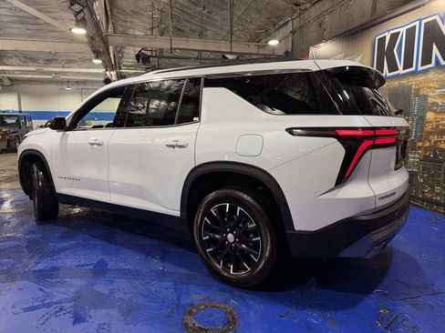 New 2026 Chevrolet Traverse LT w/ Sun and Wheel Package image 3