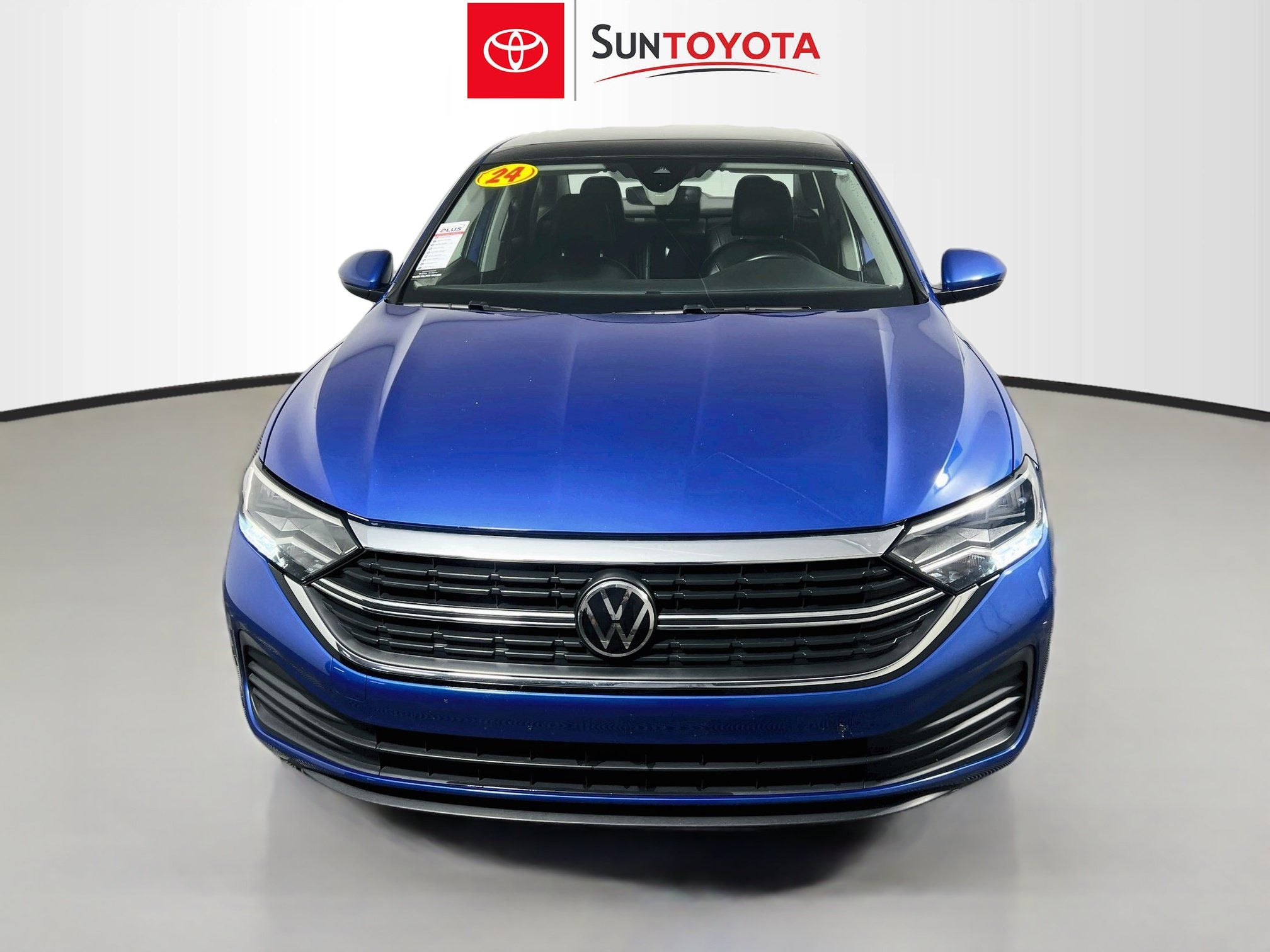 Used 2024 Volkswagen Jetta SE FWD image 10
