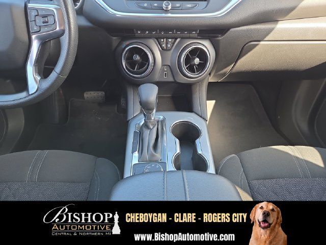 Used 2021 Chevrolet Blazer LT AWD/4WD image 12