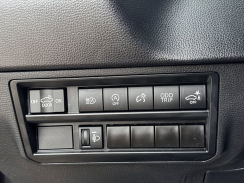 Used 2023 Toyota Tundra SR5 w/ SR5 Convenience Package image 24