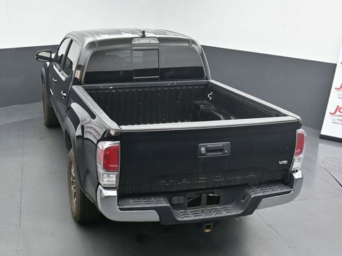 Used 2023 Toyota Tacoma TRD Off-Road image 15