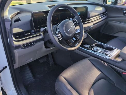 New 2026 Kia Carnival SX image 10
