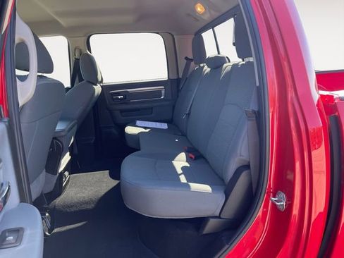 Used 2019 RAM 1500 Classic SLT RWD image 13