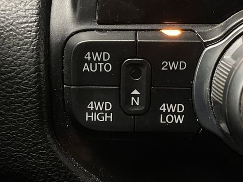 Used 2019 RAM 1500 Laramie image 22