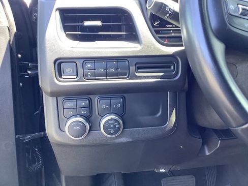 Used 2023 GMC Yukon SLT AWD/4WD image 15