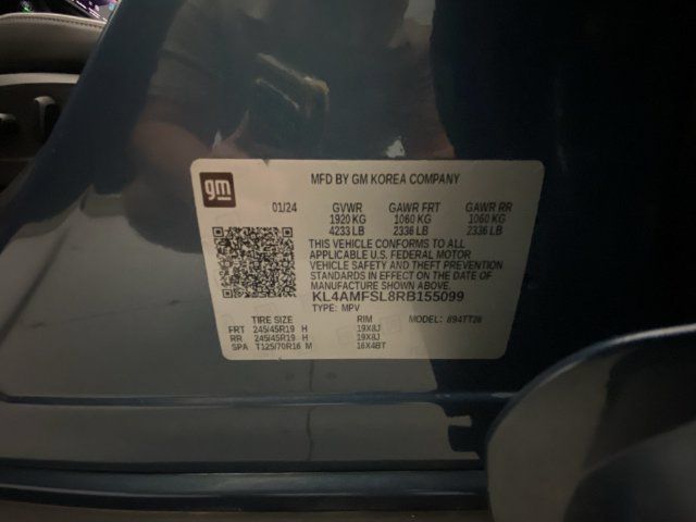 Used 2024 Buick Encore GX Avenir w/ Avenir Convenience Package FWD image 26
