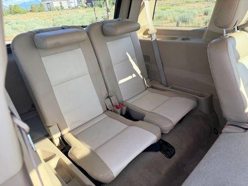 Used 2006 Ford Explorer XLT AWD/4WD image 18