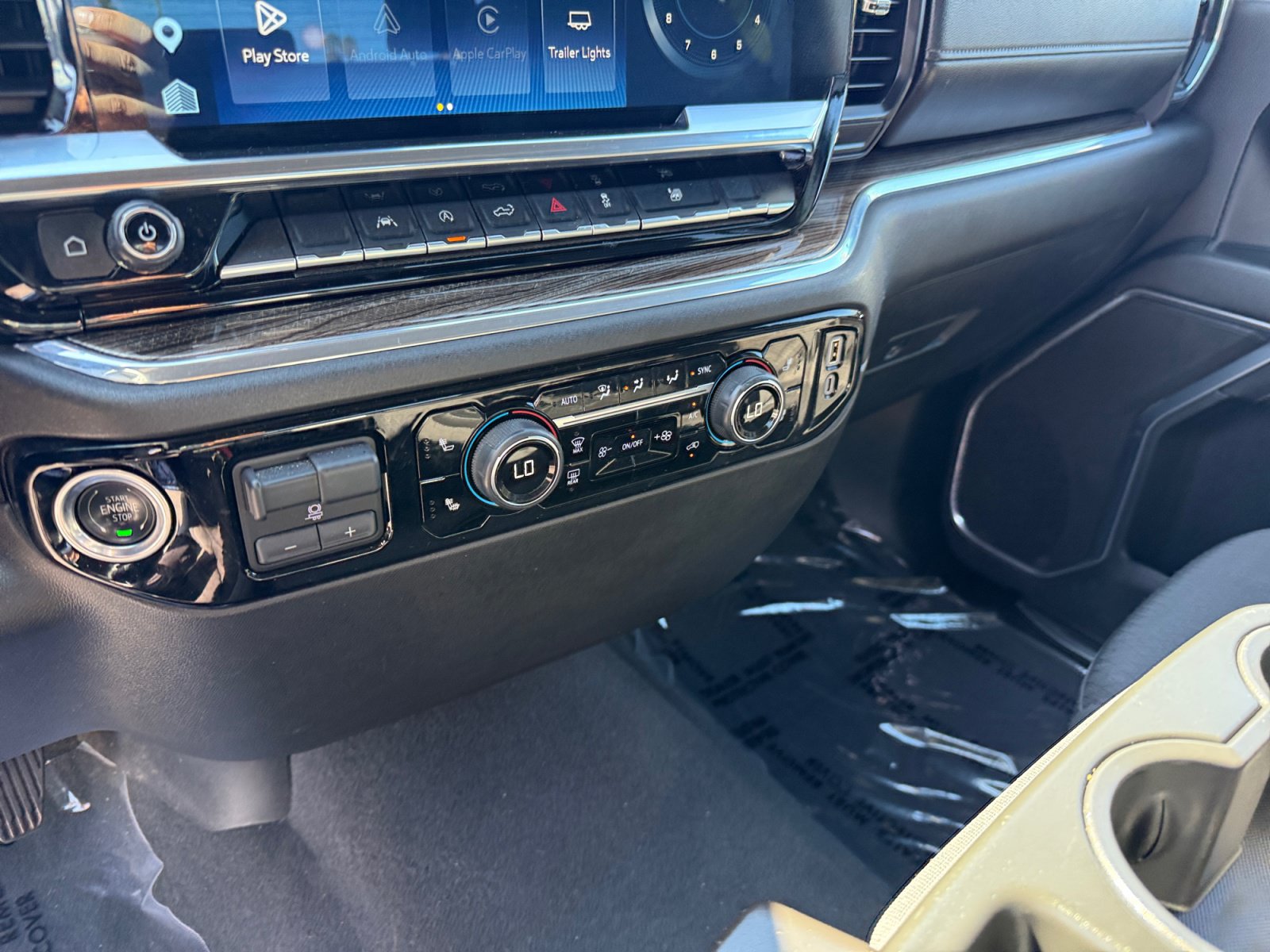 Used 2025 Chevrolet Silverado 1500 LT RWD image 13