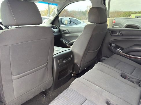 Used 2018 GMC Yukon SLE w/ SLE Value Package image 28