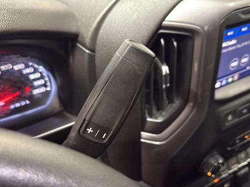 Used 2021 Chevrolet Silverado 1500 Custom AWD/4WD image 31