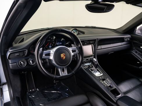 Used 2015 Porsche 911 Carrera GTS RWD image 11
