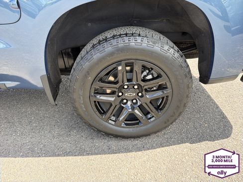 Used 2024 Chevrolet Silverado 1500 Custom AWD/4WD image 26