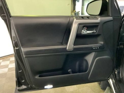 Used 2016 Toyota 4Runner Limited AWD/4WD image 16