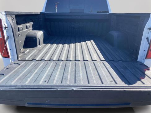 Used 2024 Chevrolet Silverado 1500 RST w/ Redline Edition AWD/4WD image 8