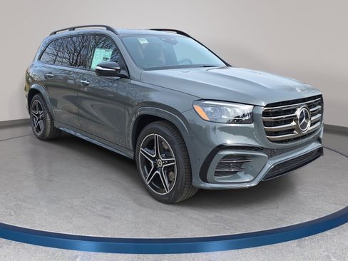 New 2026 Mercedes-Benz GLS 450 4MATIC image 3